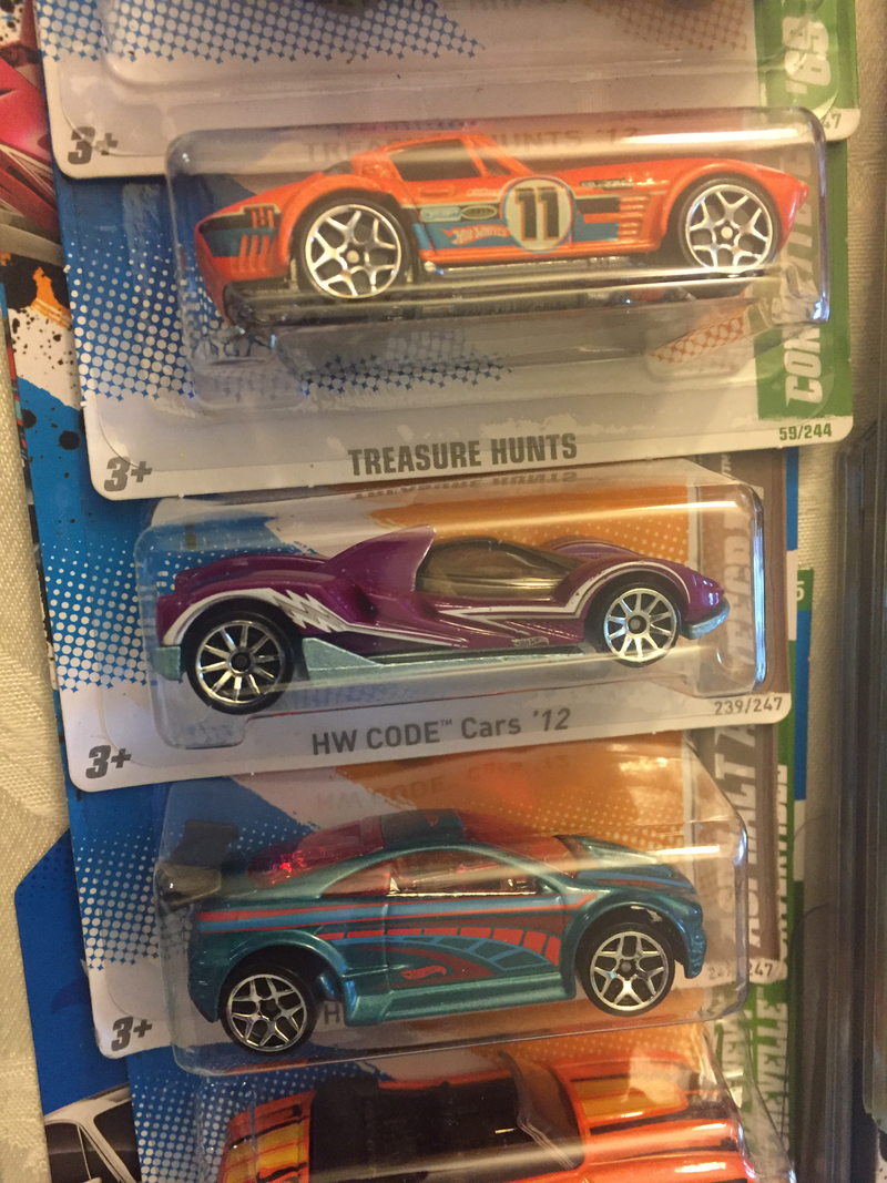 Illustration for article titled Colossal Die-Cast Collection - Box 67 - Whattaya Know, Hot Wheels!